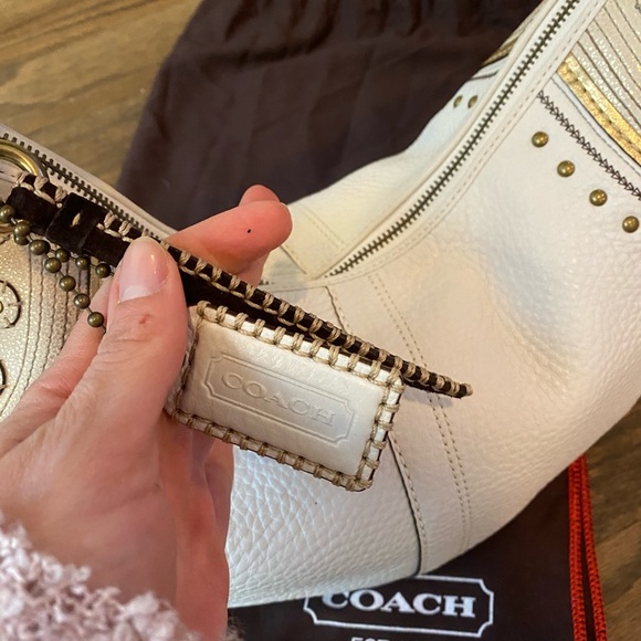 Coach Stitched Studded Leather Bag G063-10478 - Picture 4 of 9